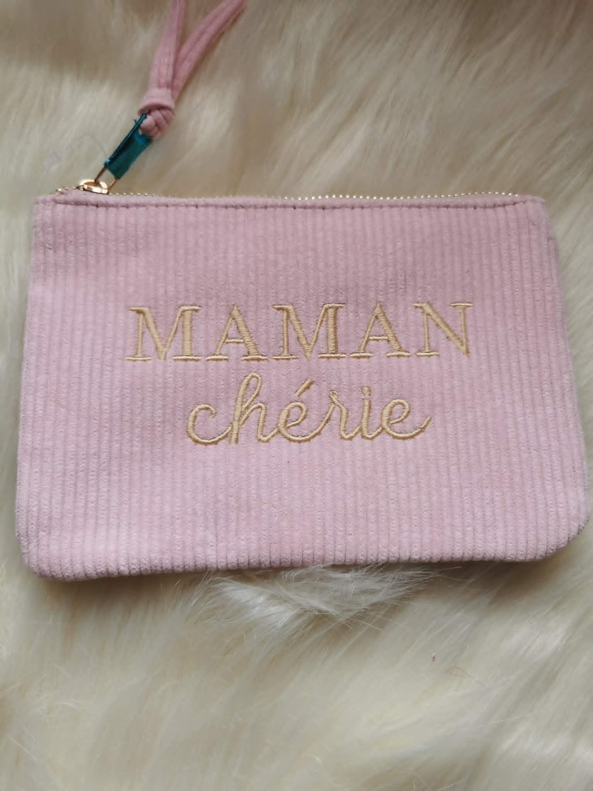 Pochette en Velours Côtelé Brodé à Messages — Collection Douceur