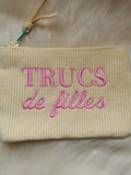 Pochette en Velours Côtelé Brodé à Messages — Collection Douceur